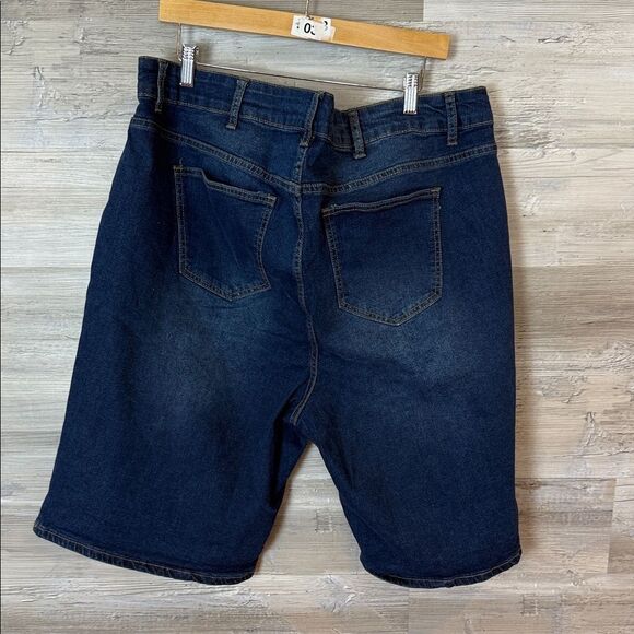 BloomChic Dark Blue Jean Shorts - Picture 5 of 5